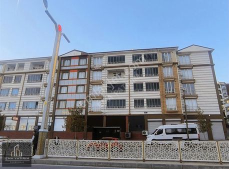 Ulukent Mahallesinde Ana Cadde Üzerinde Kiralık Daire