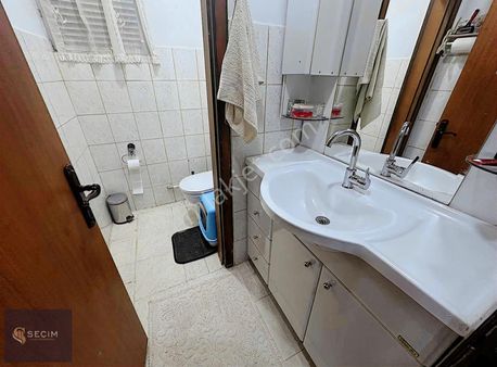 Seçim Emlak'tan Aydınlıkevler'de 3+1 Satılık Daire