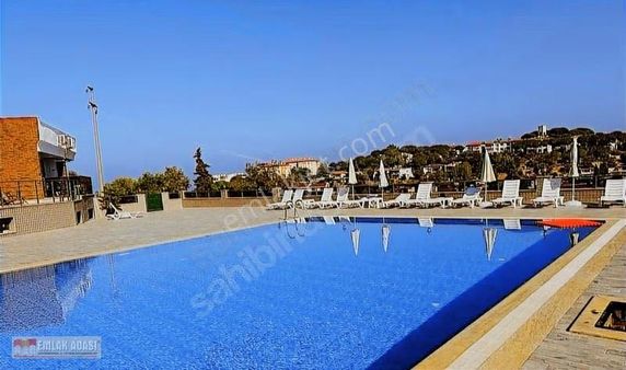 Kadınlar Denizinde Havuzlu ,deniz Manzaralı Daire