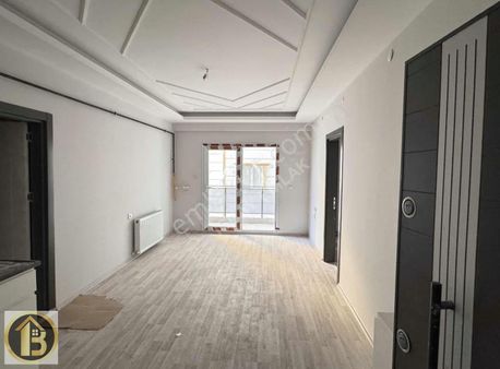 Hastane Dibinde Arakat Kiralık 1+1 Lüks Daire