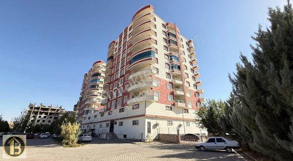 İsbay Sitesinde Arakat Ön Cephede Kiralık 3+1 Daire