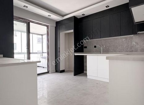 Toprak Dünyası'ndan Denizli Nazbayrak Yakını Satılık 3+1 Daire