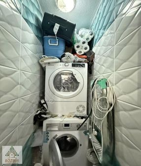 Sözbir Den Metrobüse 10 Dk Yürüme Mes. Satılık Ön Cephe Ara Kat!