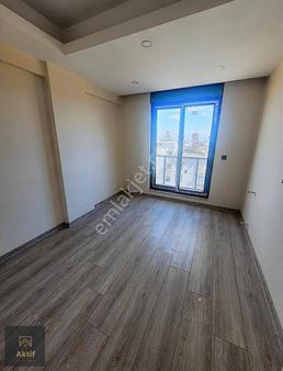 Karşıyaka Mah Site İçerisinde Lüks 2+1