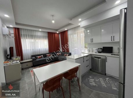 Anadolu Lisesi Karşısında Satılık 1+1daire