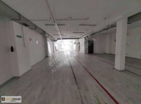 Güngören Merter Kardelen Sokakta Kiralık 180 M2 İşyeri