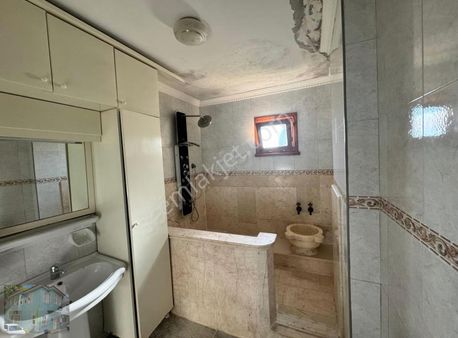 Ella'dan Tuzla Postane Mah. Kiralık Villa