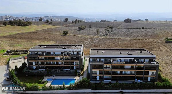 Nilüfer Kurtuluş Butik Sitede Kiralık Havuzlu 3+1 Arakat Daire..