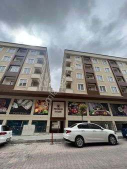 Avcılar Merkezde (yeni Sitede)(2+1)otoparklı )acilsatlık