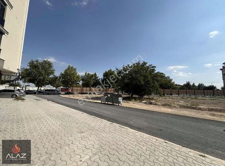 Alaz Gayrimenkul'den Fetih Caddesine Cephe 36 M2 Kiralık Dükkan