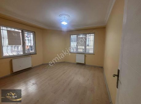 Balkonlu 2+1 Satılık Yüksek Giriş