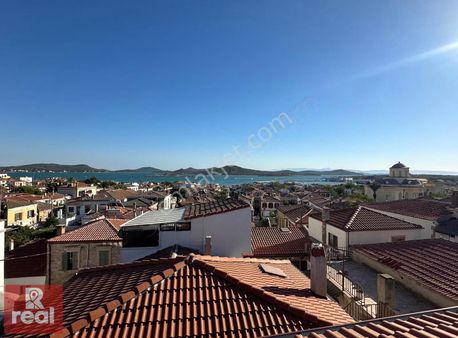 Cunda'da Restore Edilmiş Taş Ev