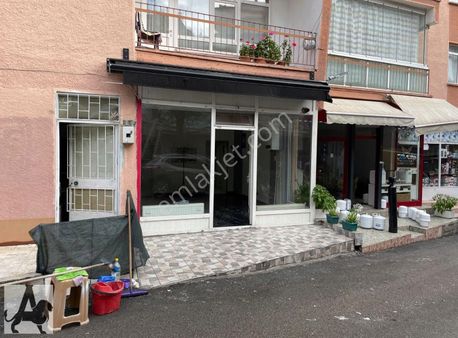 Caddeye Yakın İçi Yapılı Bacalı Mutfak Wcli Yapılı Dükkan