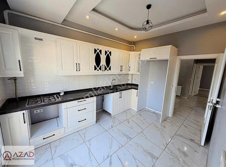 Azad-raufbey Mah Avm Adliye İşkur Civarında Satılık 3+1 Daire