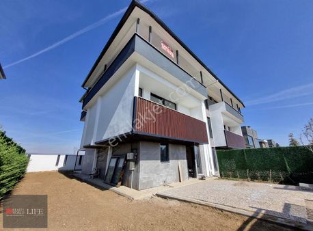 Rw Lıfe // Zincirlikuyu Mahallesinde Satılık Villa