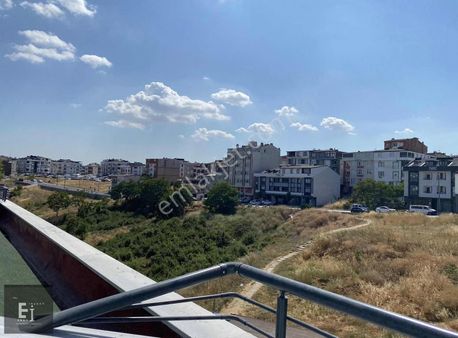 Eray Emlak'tan Satılık Dubleks 4+2 190m2 Kullanışlı Daire