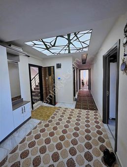 İncirliğin En Lüx Dairesi 3+1 Kapalı Mutfak Yeniyapı Cadde Üzeri