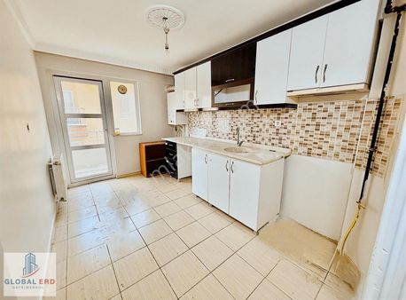 Çankaya Şemsettin Günaltay Cd Üzeri Merkezi Konum'da 3+1 Satılık