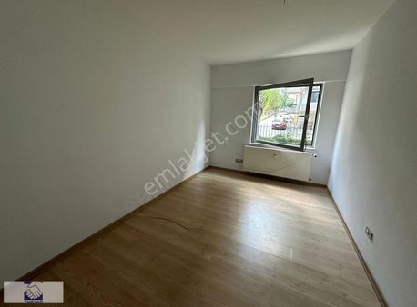 Servergazi'de Site İçerisinde Kiralık Daire