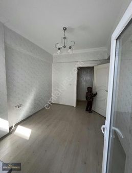 R E N K Ten Bülbülzade De Memur Şartlı 3+1 Kiralık Daire