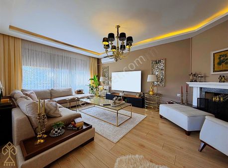 Cennetayağında Şömineli Lüks Bahçeli Satılık Villa