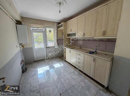 Zirve'den Yıldırım Mahallesi 3+1bahçe Katı Satılık Daire!