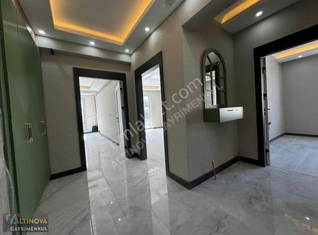 Yeni Bina Masrafsız Teras Balkonlu 3+1 130 M2 Dairee