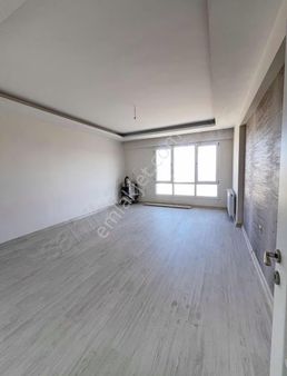 Akdenizden İldem Yeşilyurt Mah Satılık 3+1