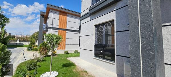 Van Edremit Şamranaltın'da 4+1 Satılık Dubleks