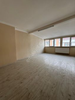 Turgut Özal Caddesinin Dibinde Satılık 220 M² Dublex Daire