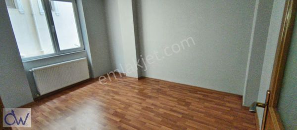 Esenyalı Orhangazi Mahallesinde Satılık Boş 2+1 Daire