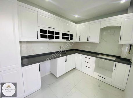 Darıca İstasyon Caddesine Yakın Lüks 2+1 Kiralık Arakat Daire !!