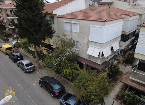 Emlak-58,den Arkadaş Cafe Denize 100 M 2+1 Yüksek Giriş Daire