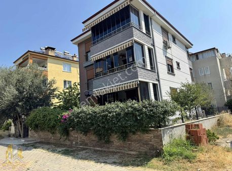 Emlak 58,den Altınoluk Merkez Ayrı Mutfak Ara Kat 2+1 Lüx Daire