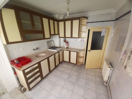 Elif Gayrimenkulden Sincan Da Malazgirt Mahallesin De Çok Güzel Konumda Kiralık 3+1 Daire