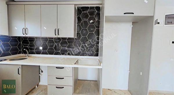 Balo Gayrimenkul'den Altıntaşta Havuz Cephe 1+1 Satılık Daire