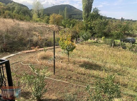 Aktaş 'tan Bursa Kestel Gözede'de İçinde Evi Olan Bahçe