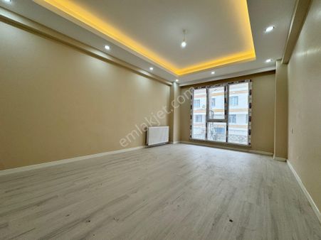 Tokay'dan Yüksek Giriş 2+1 Geniş Merkezi Konum'da Sıfır Daire