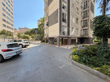 Oben'den Şenesenevler'de Ebeveyn Banyolu Balkonlu 3+1 120m² Net