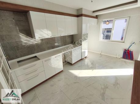 Kuzey Emlak'tan Birinci Sınıf Kalite Lüks Konforlu Geniş 4+1