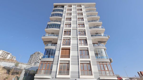 Çiğli Esentepe'de Kiralık Oldukça Ferah 2+1 Daire Fırsatı..