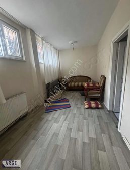 Merkezi Konumda Kiralık 1 + 1 Daire