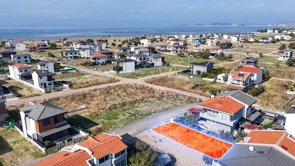 No:10 Gayrimenkul'den –ayvalık Altınova’da Denize 450 Metre Mesafede, Serbest Projeli Arsa Fırsatı!