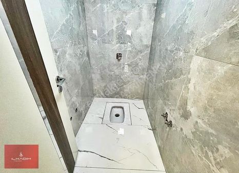 İlkadımdan Ovacık Merkezde 3 Bloklu Sitede Güney Cephe 4+1