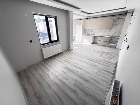 Esnaf Emlak'tan/pazartesi Pazarı Civarı Satılık 2+1 Sıfır Daire