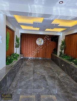 Zafer Mahallesinde Satılık Deniz Manzaralı 3+1 Daire