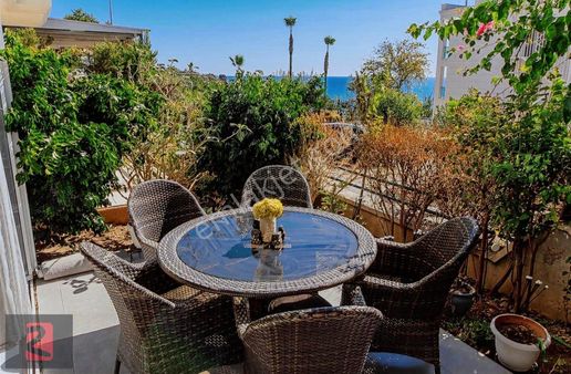 Şirinyalı Da Denize 10 Adım Emsalsiz Satılık 2+1 Bahçe Katı