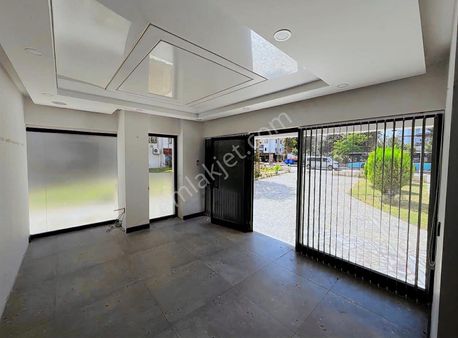 Hümeyra Avcı'dan Cadde'de Tabela Değeri Yüksek Kiralık Dükkan