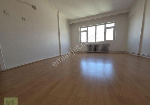 Ankara Sincan Attürkte 3+1 Salon Bağımsız Site Dairesi Satılık