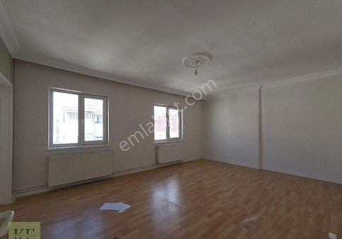 Ankara Sincan Mareşalda 3+1 Sonkat Merkezde Kiralık Daire